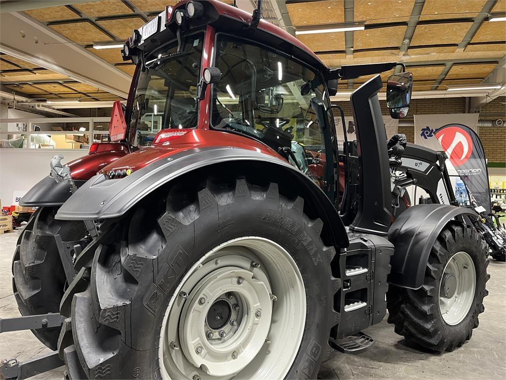 Valtra T255 VERSU +L+FL+FPTO Traktorer