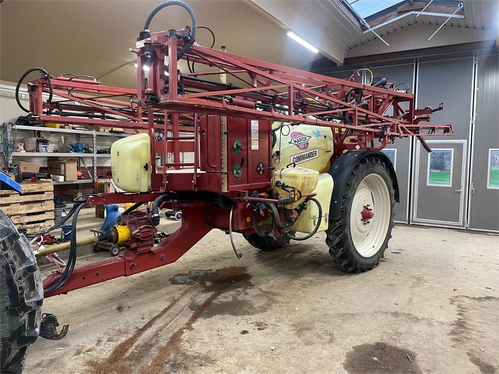 Hardi NAVIGATOR 2800 SPRUTA 24M RAMP Dragna sprutor