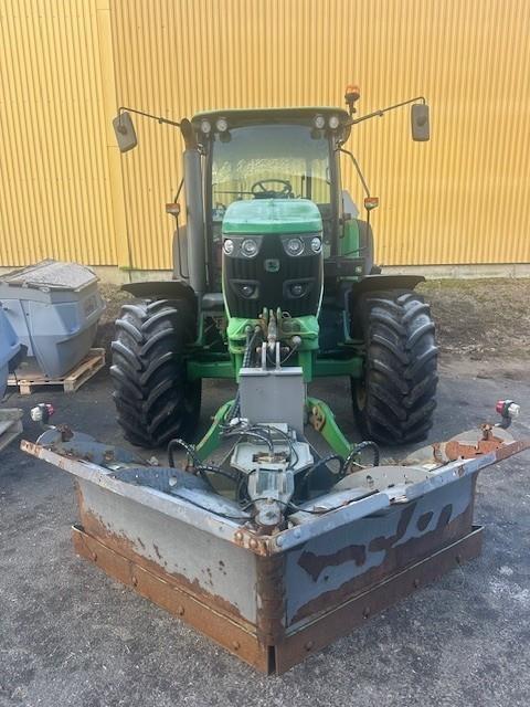 John Deere 6100MC STANDARD CAB TRAKTOR Traktorer