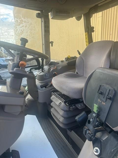 John Deere 6100MC STANDARD CAB TRAKTOR Traktorer