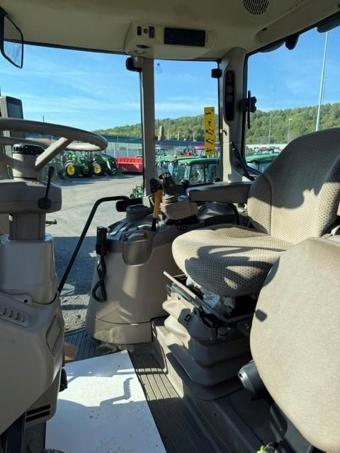 John Deere 6120M TRAKTOR STEPNOSE Traktorer