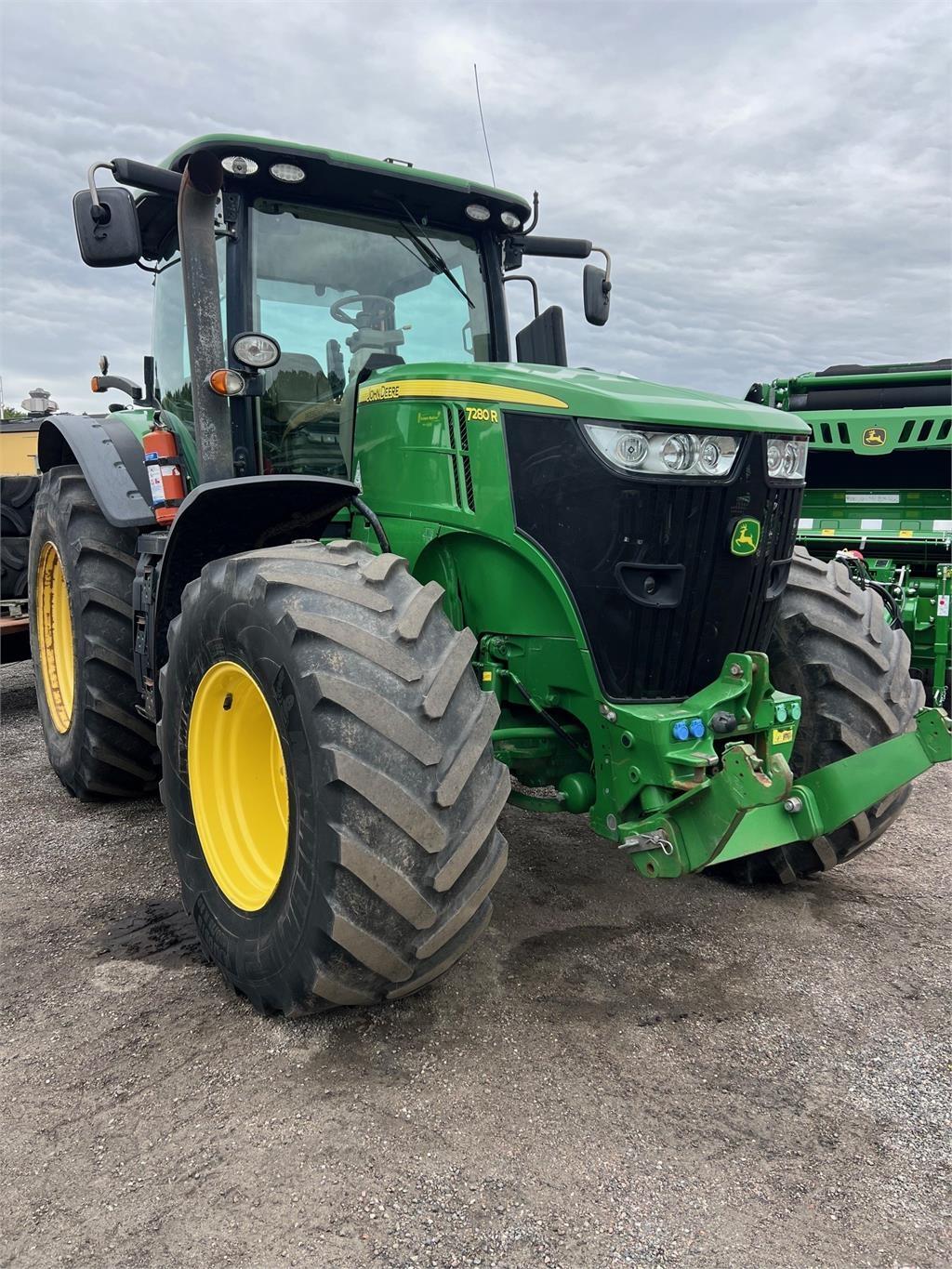 John Deere 7280R TRAKTOR FR.LYFT Traktorer