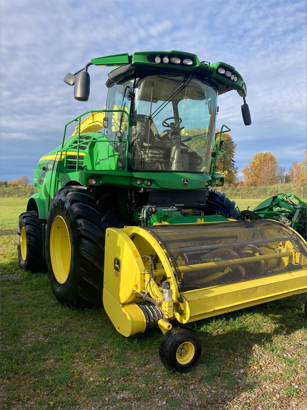 John Deere 8500 SJÄLVGÅENDE EXAKTHACK Övriga vallmaskiner
