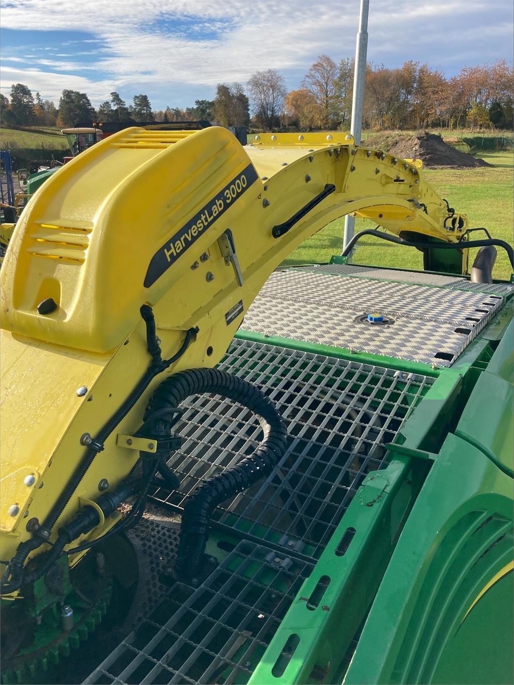 John Deere 8500 SJÄLVGÅENDE EXAKTHACK Övriga vallmaskiner