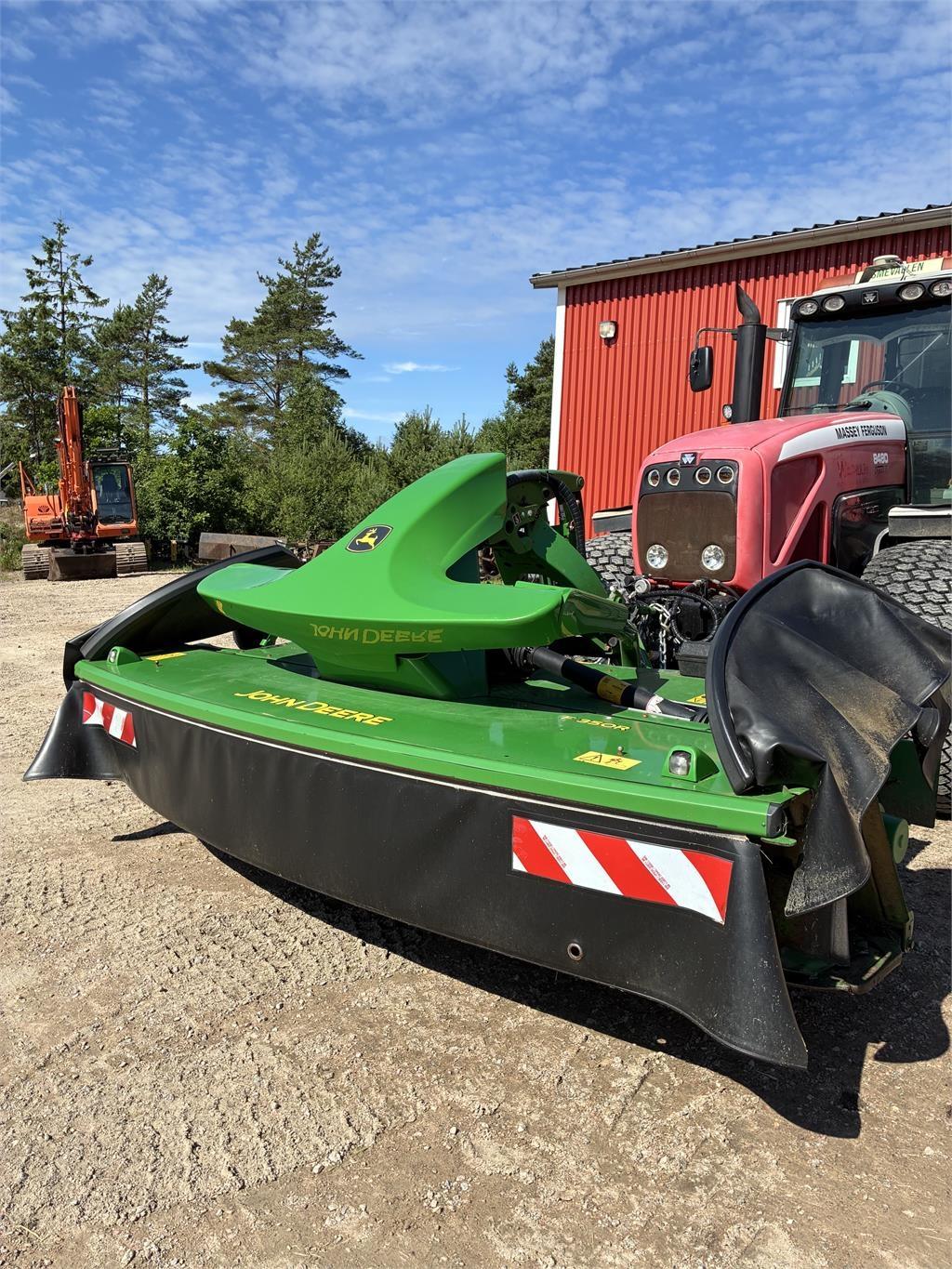 John Deere JD F350R FRONTSLÅTTERKROSS Slåtterkrossar