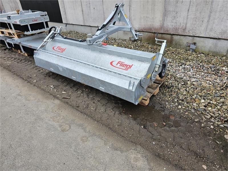 Fliegl 2,3m Spazzatrici
