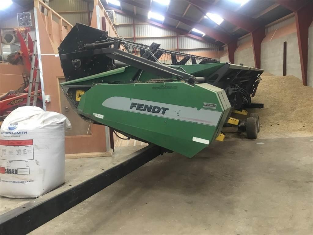 Fendt 8370 P Mietitrebbiatrici