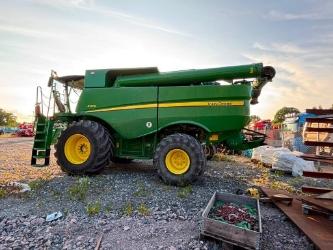 John Deere S 670 i