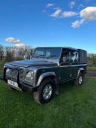 Land Rover Defender 110 Pickup