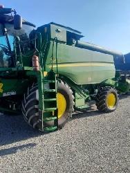 John Deere T 670 i