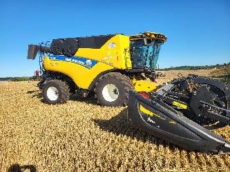 New Holland CR 10.90