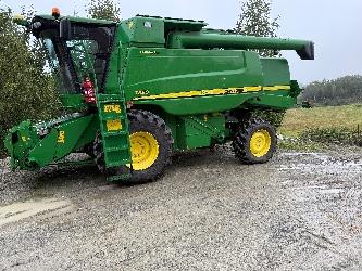 John Deere T550