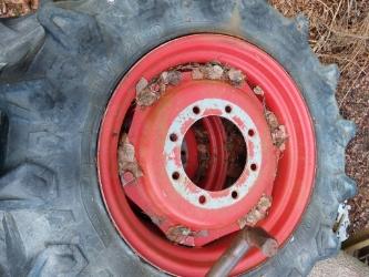 Fendt Pirelli Keskiölevyillä,vaikka paripyöriksi