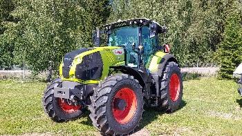 CLAAS Axion 810