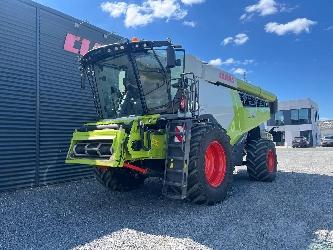 CLAAS Lexion 8800 4WD