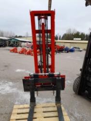 Trukkinostin / Lavanostin Traktoriin