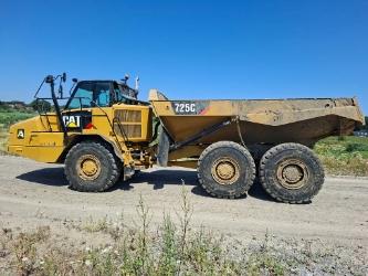 CAT 725C2