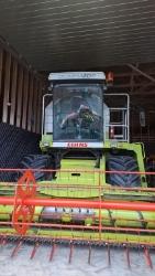 CLAAS DOMINATOR 140 3,9 PÖYTÄ