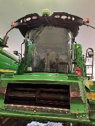 John Deere T550
