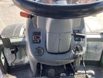 Valtra T151E