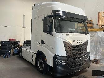 Iveco S-Way AS 440