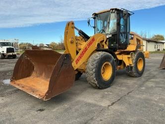 CAT 926 M | 2015 | 10,716 | Available for Export