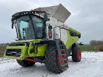 CLAAS LEXION 8900 - 4WD
