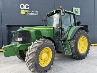 John Deere 6820