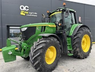 John Deere 6M240