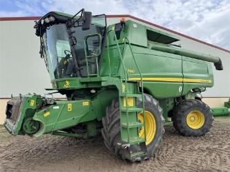 John Deere S560