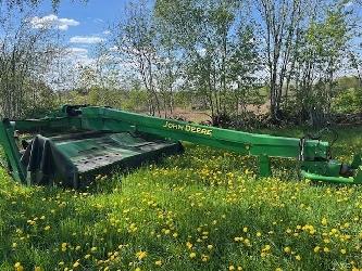 John Deere 735