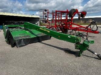 John Deere 735