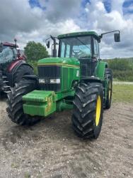 John Deere 7600