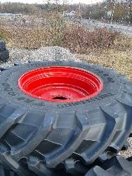 Trelleborg KOMPLETTA HJUL FENDT 828 4ST