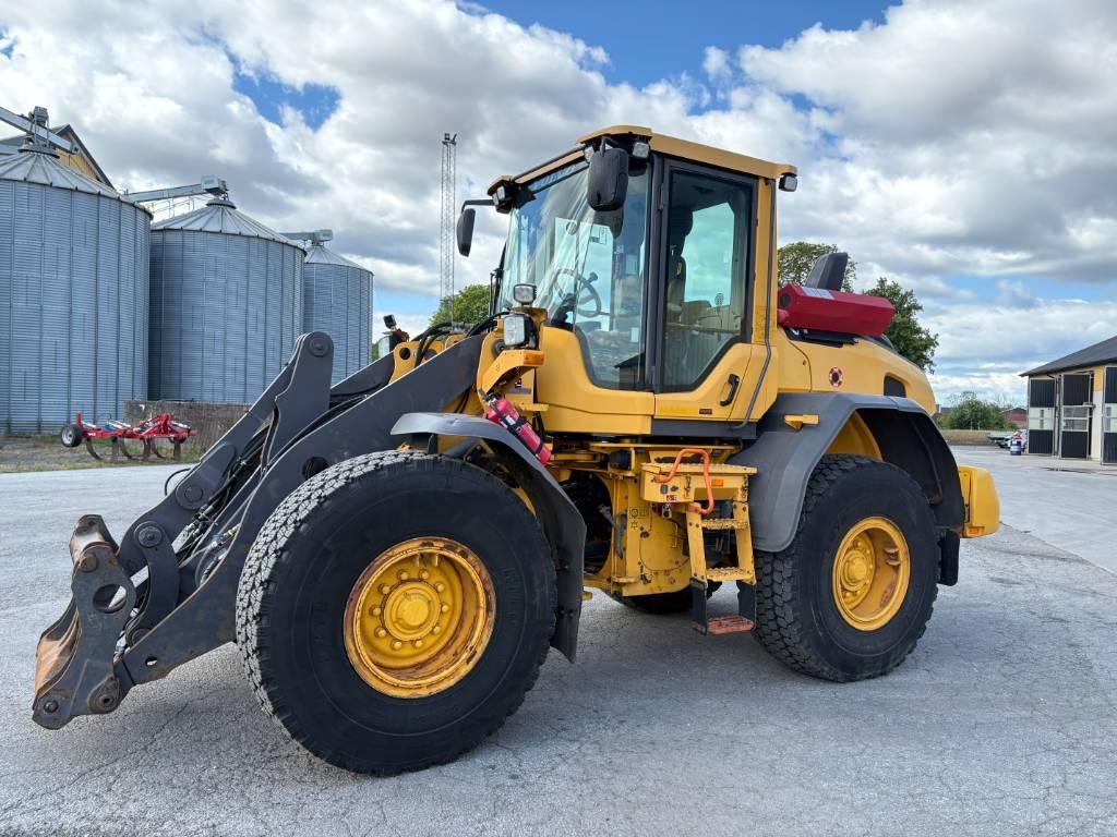 Volvo L60H lastmaskin, svensksåld, vinterdäck, all utr Hjullastare