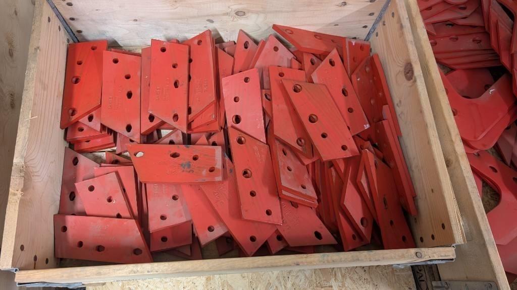 60% RABATT! Överum/Kverneland Plogdelar Utförsäljn Kilplog