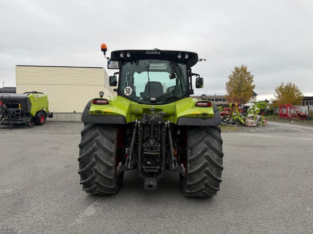 CLAAS Arion 650 Cmatic Tractors