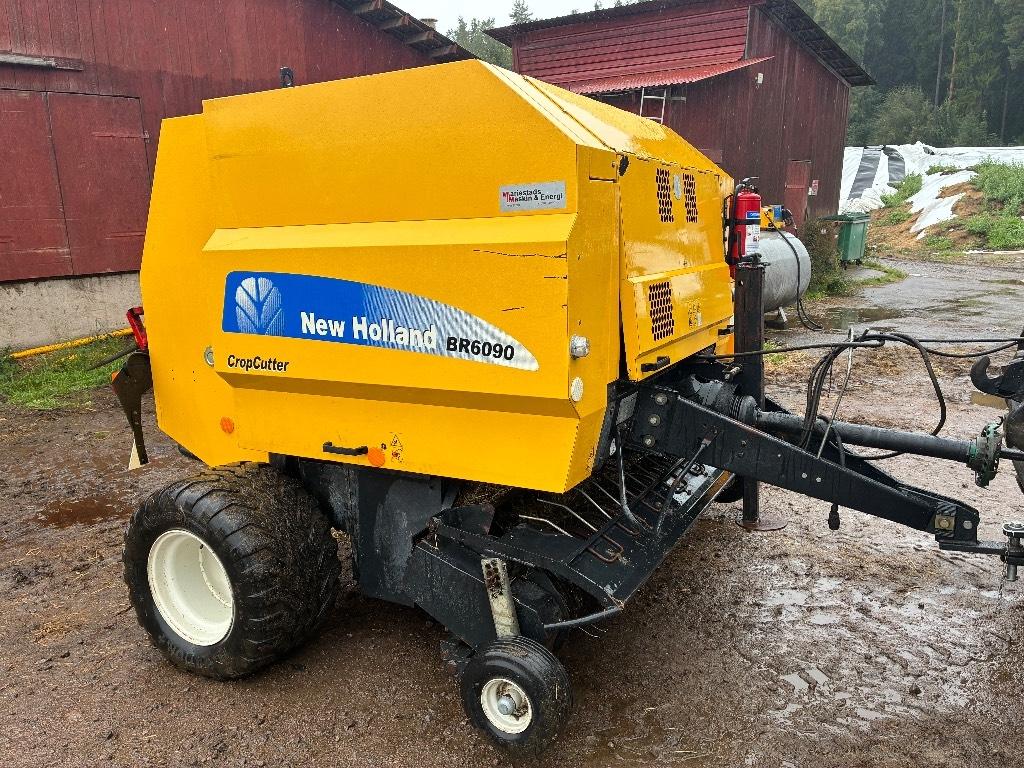 New Holland BR 6090 RC Rundbalspressar