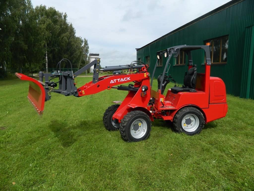 Attack 820 K36 Kompaktie traktori