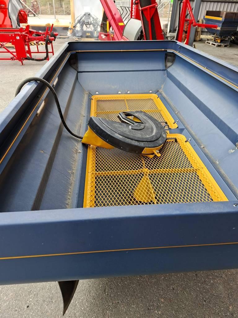 Bogballe M2 Plus Mineral spreaders