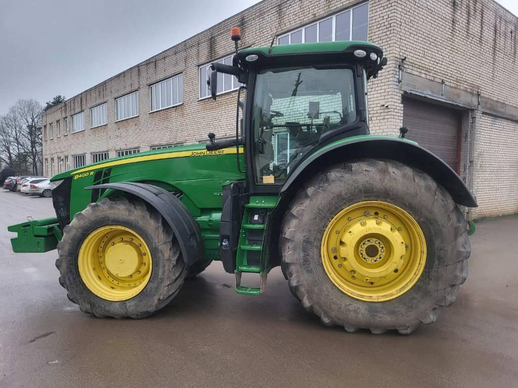 John Deere 8400 R Tractors