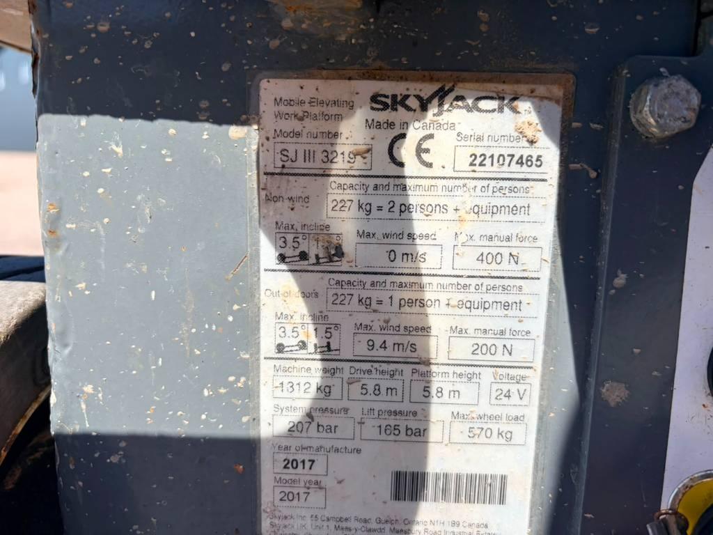 SkyJack SJ III 3219 Saxliftar