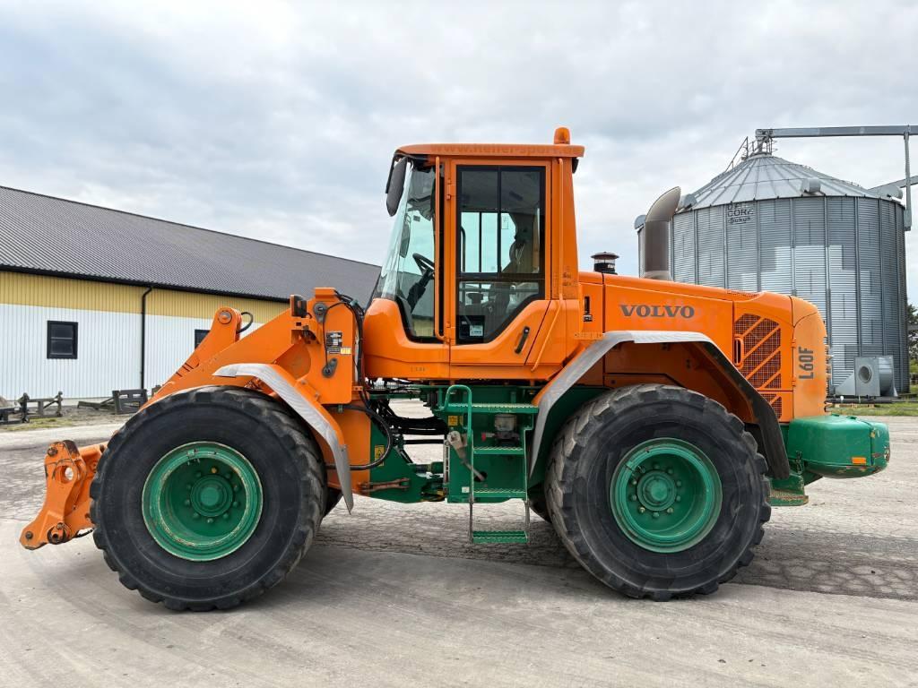 Volvo L60F lastmaskin, endast 10 000 tim Hjullastare