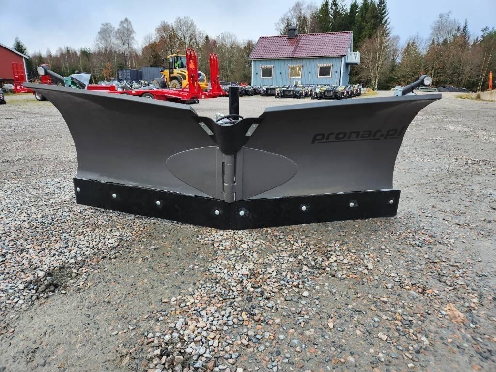 Pronar PU 2100 Snöblad och plogar