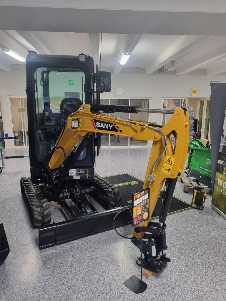 Sany Kampanj Bokslutsmaskin SY 18 C Med Tiltfäste och s Minigrävare < 7t