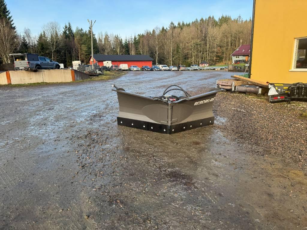 Pronar PUV 2600 M Snöblad och plogar