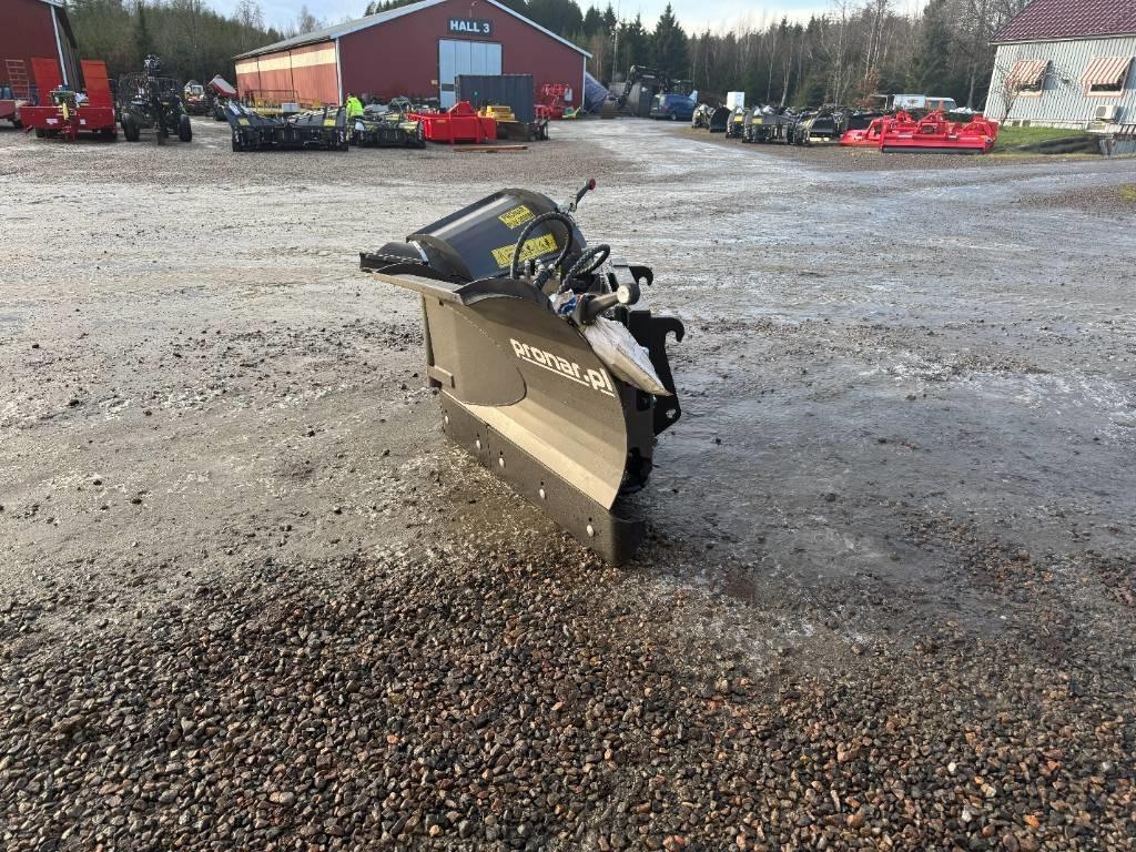 Pronar PUV 2600 M Snöblad och plogar