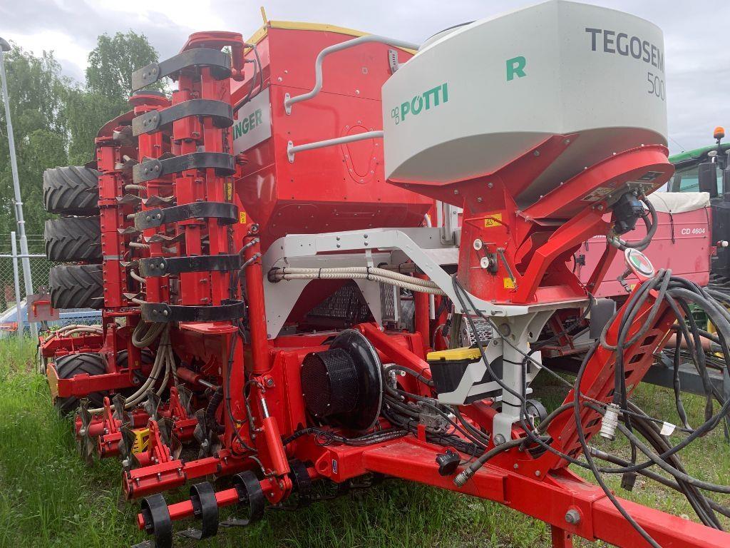 Pöttinger Terrasem C6 Fertilizer med frösålåda Seminatrici combinate