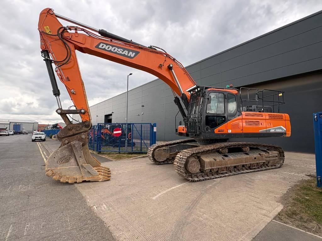 Doosan DX 380 LC Crawler excavators