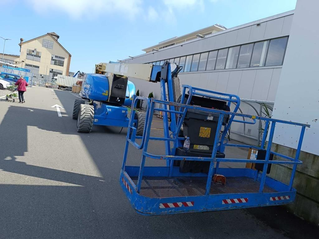 JLG E 800 AJ Teleskopbühnen